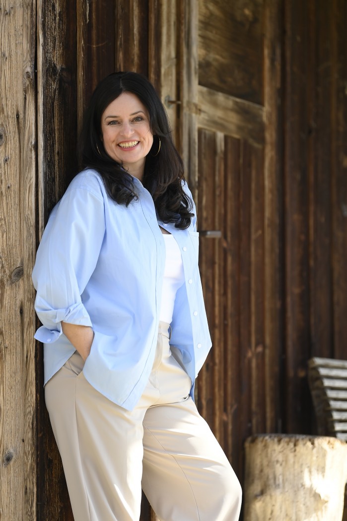 Angela Ascher